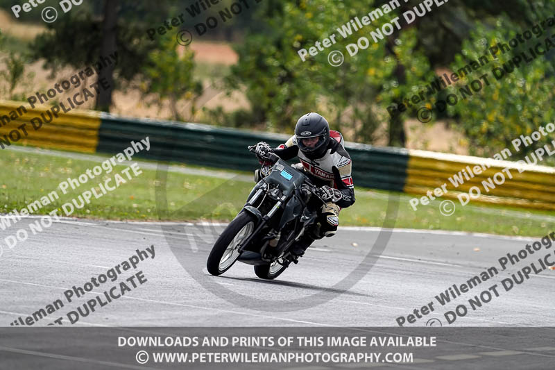 cadwell no limits trackday;cadwell park;cadwell park photographs;cadwell trackday photographs;enduro digital images;event digital images;eventdigitalimages;no limits trackdays;peter wileman photography;racing digital images;trackday digital images;trackday photos